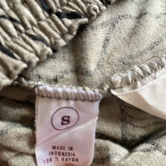 Vintage OK Sam Rayon Knit Elastic Waist Olive Tan Black Tropical Ankle Pants S - Picture 4 of 6